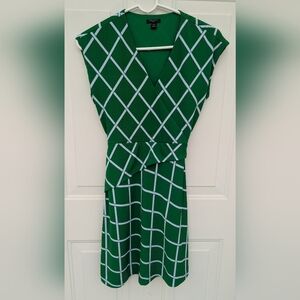 Ann Taylor Petite Elegant Green Geometric Dress XS, V-Neck Mini Dress Office